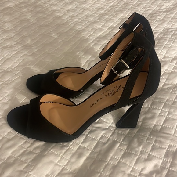 Chinese Laundry Heels - Picture 2 of 8